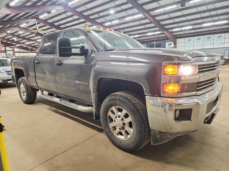 2015 CHEVROLET SILVERADO K2500 HEAVY DUTY LT — Фото 4 из 12