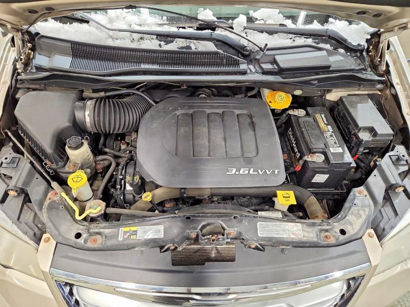 2013 CHRYSLER TOWN & COUNTRY TOURING — Фото 12 из 13