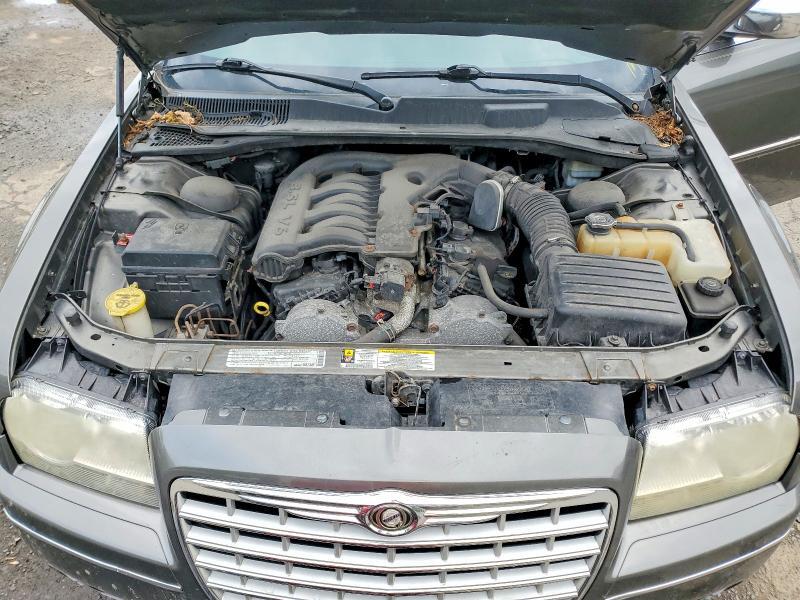 2010 CHRYSLER 300 TOURING — Фото 11 из 12