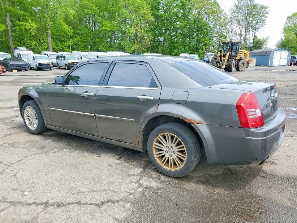2010 CHRYSLER 300 TOURING — Фото 2 из 12