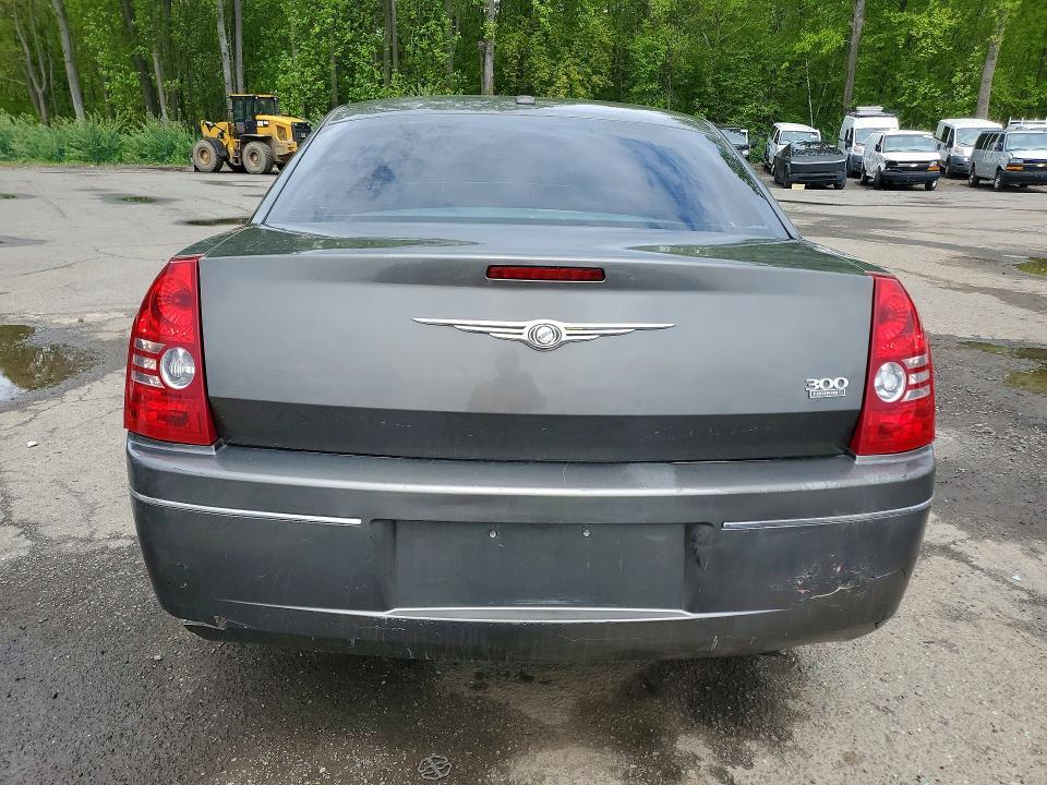2010 CHRYSLER 300 TOURING — Фото 6 из 12