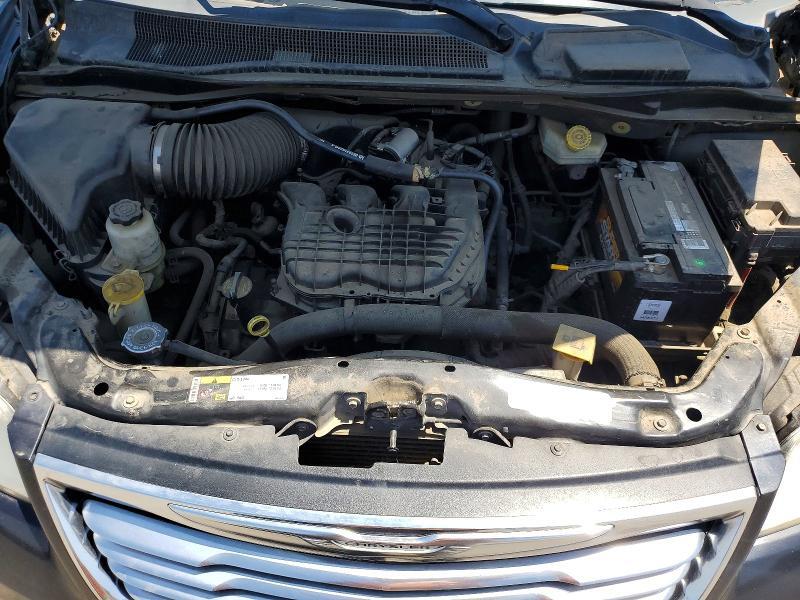 2014 CHRYSLER TOWN AND COUNTRY TOURING — Фото 11 из 12