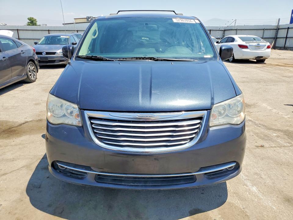 2014 CHRYSLER TOWN AND COUNTRY TOURING — Фото 5 из 12