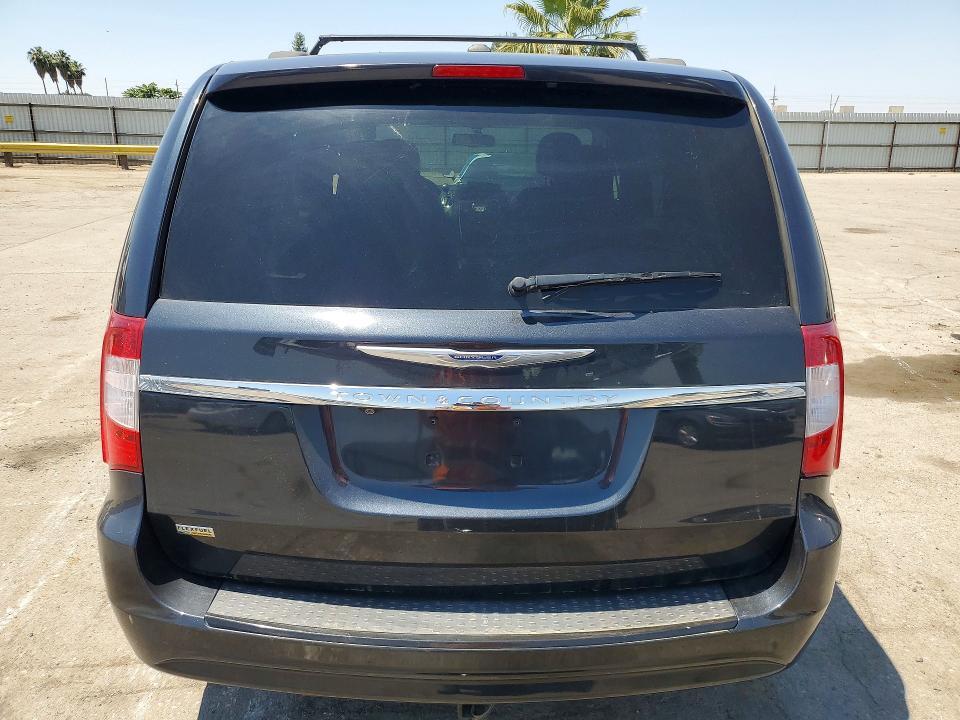 2014 CHRYSLER TOWN AND COUNTRY TOURING — Фото 6 из 12