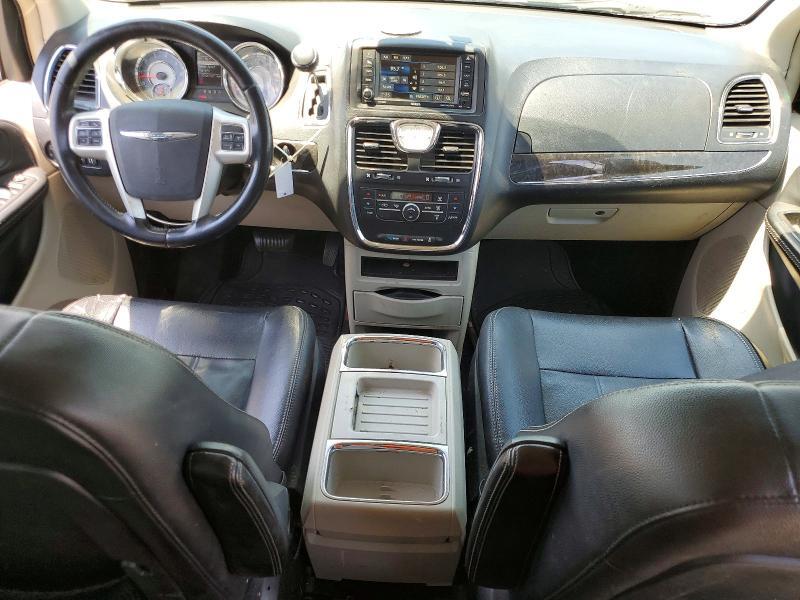 2014 CHRYSLER TOWN AND COUNTRY TOURING — Фото 8 из 12