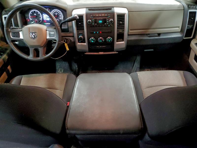 2011 DODGE RAM 1500 — Фото 8 из 12