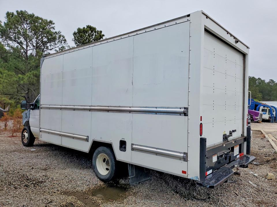 2023 FORD ECONOLINE E-350 — Фото 2 из 13