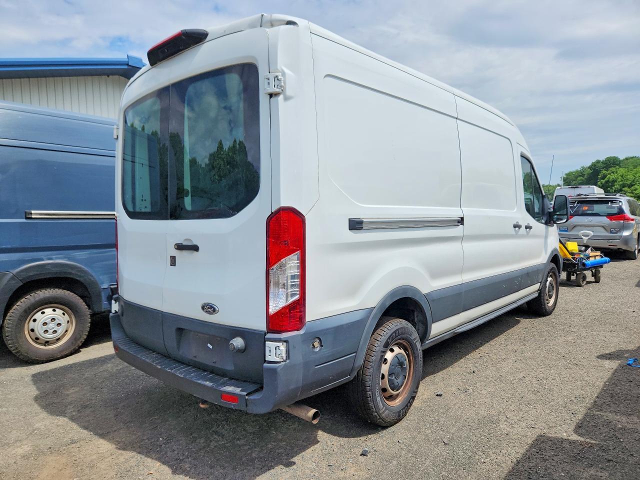 1FTBR1C84LKA10738 2020 FORD TRANSIT photo no. 3