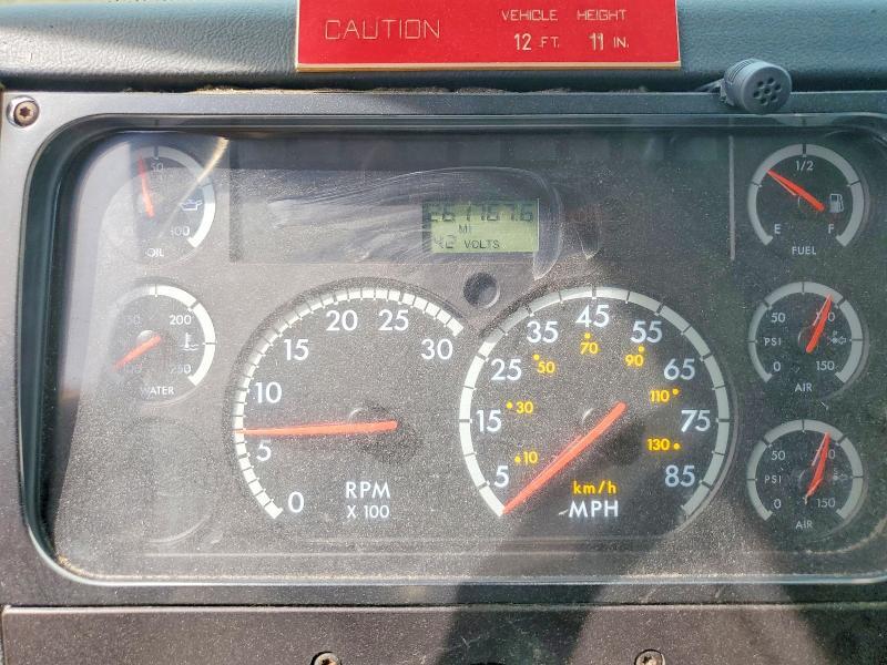2001 FREIGHTLINER MEDIUM CONVENTIONAL FL60 — Фото 8 из 10