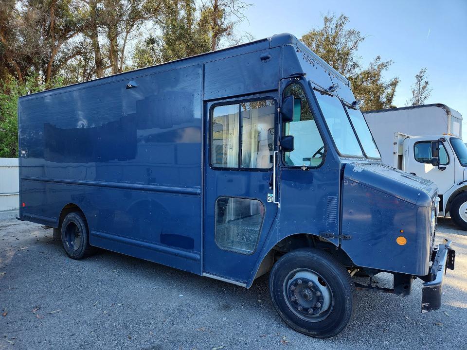 4UZAC2EA1LCLZ7063 2020 FREIGHTLINER CHASSIS photo no. 4