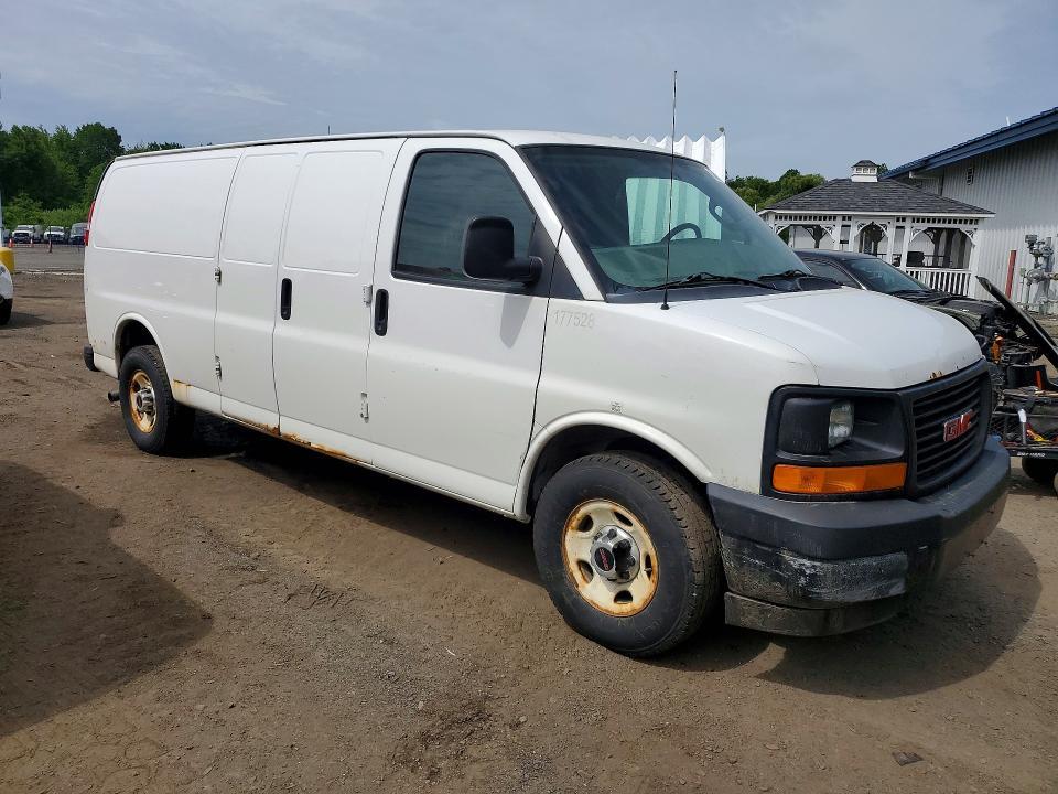 2017 GMC SAVANA G2500 — Фото 4 из 13