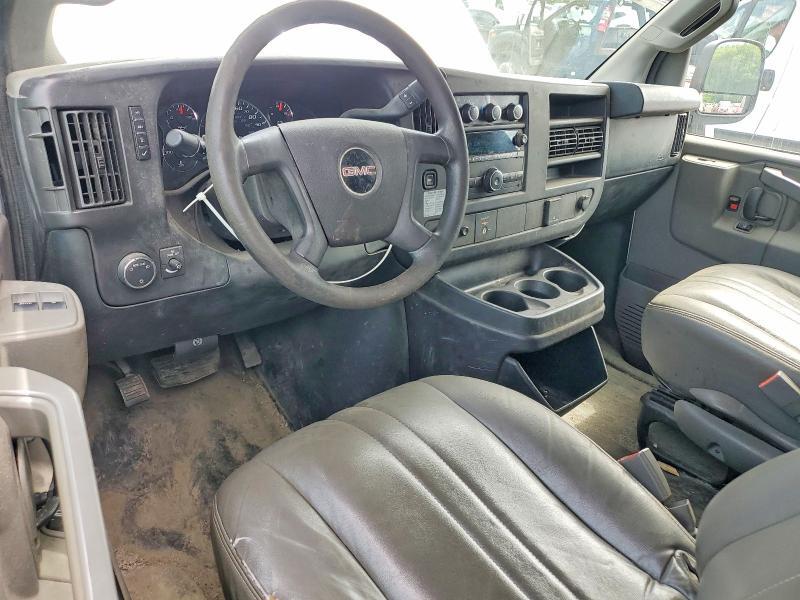 2017 GMC SAVANA G2500 — Фото 8 из 13