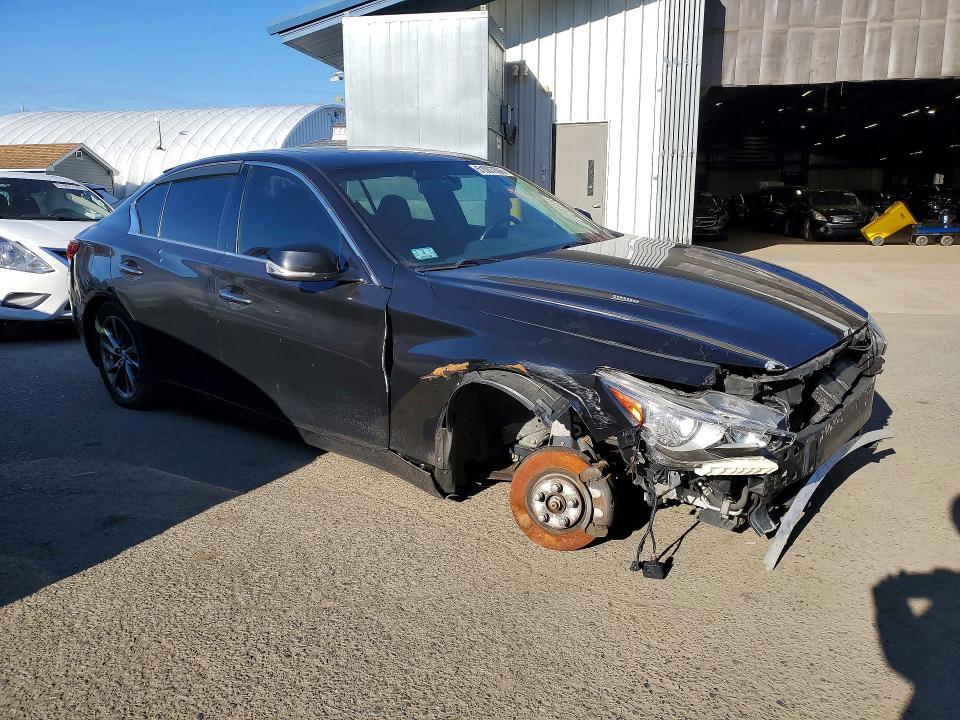 2015 INFINITI Q50 BASE — Фото 4 из 13