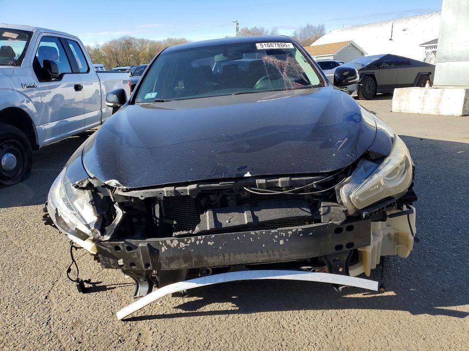 2015 INFINITI Q50 BASE — Фото 5 из 13