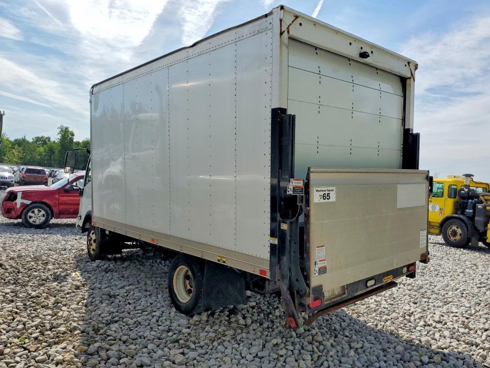 2020 ISUZU NPR BOX TRUCK — Фото 2 из 12