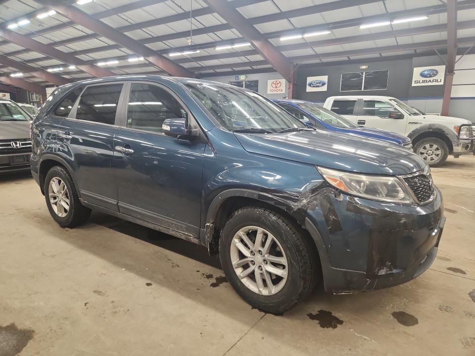2014 KIA SORENTO LX — Фото 4 из 13
