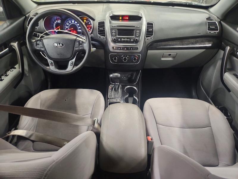 2014 KIA SORENTO LX — Фото 8 из 13
