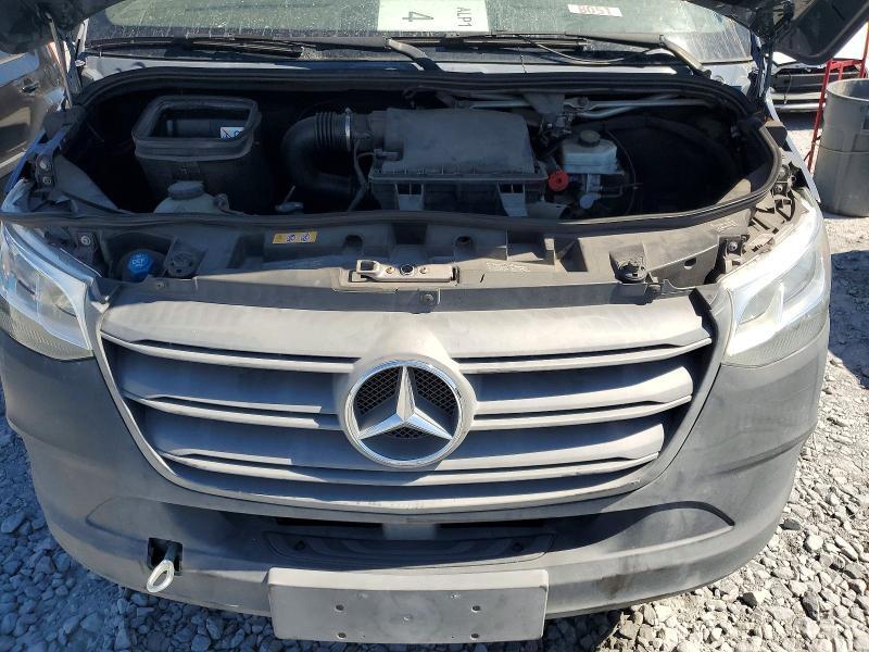2019 MERCEDES BENZ SPRINTER 2500 DELIVERY VAN — Фото 11 из 12