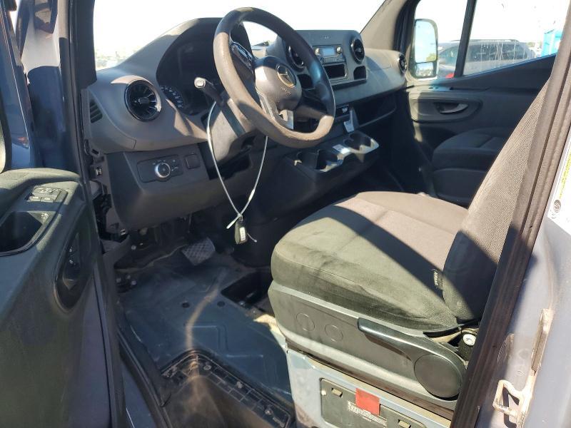 2019 MERCEDES BENZ SPRINTER 2500 DELIVERY VAN — Фото 8 из 12