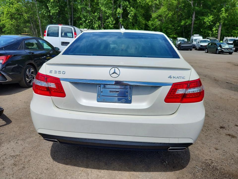 2013 MERCEDES-BENZ E 350 4MATIC — Фото 6 из 12