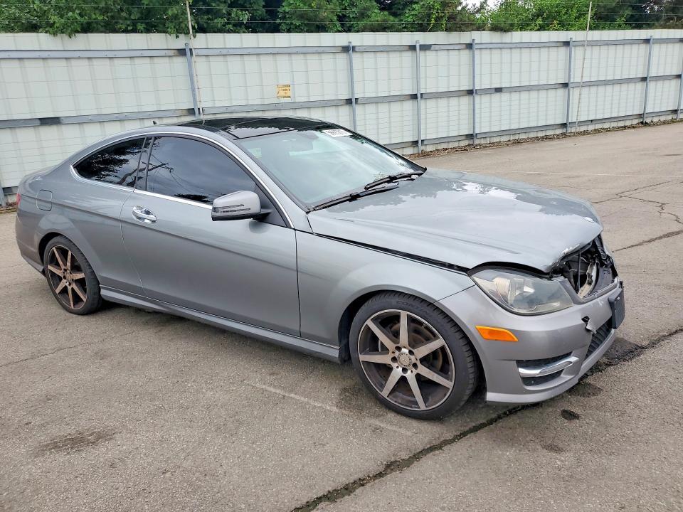 2015 MERCEDES-BENZ C 250 — Фото 4 из 12