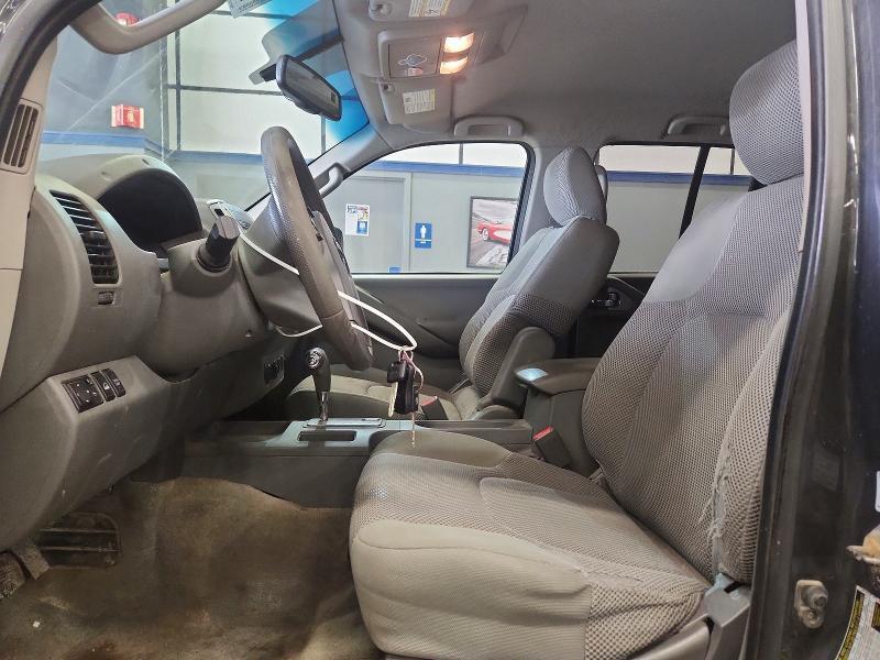 2013 NISSAN FRONTIER SV — Фото 7 из 12
