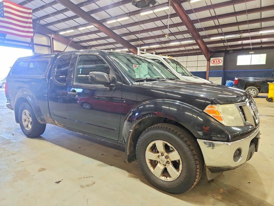 2011 NISSAN FRONTIER SV V6 — Фото 4 из 12