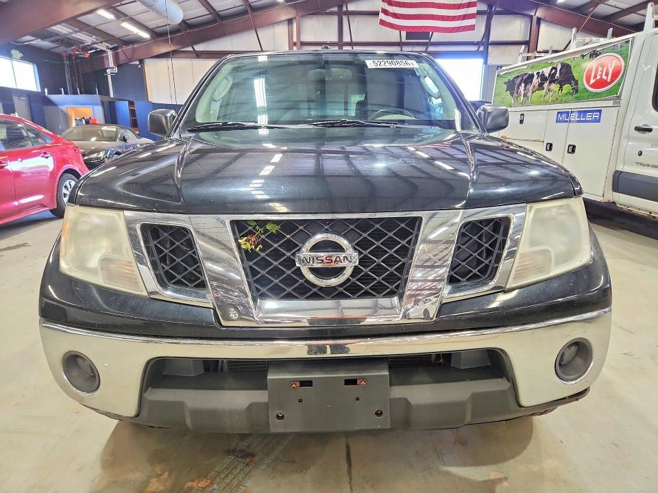 2011 NISSAN FRONTIER SV V6 — Фото 5 из 12