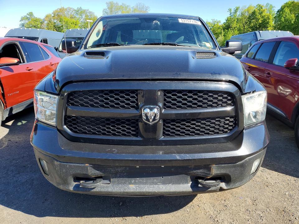 2015 RAM 1500 SLT — Фото 5 из 12