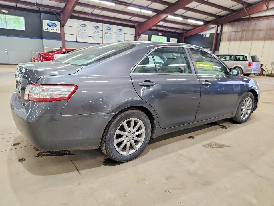2011 TOYOTA CAMRY HYBRID — Фото 3 из 12