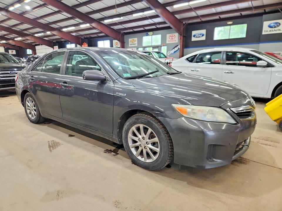2011 TOYOTA CAMRY HYBRID — Фото 4 из 12