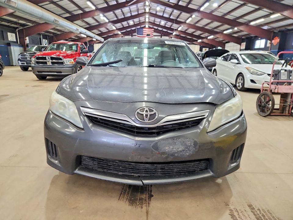 2011 TOYOTA CAMRY HYBRID — Фото 5 из 12