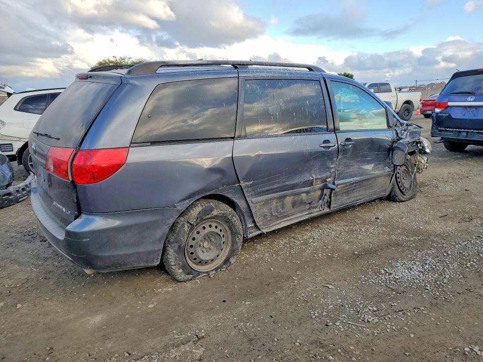 2007 TOYOTA SIENNA CE — Фото 3 из 14