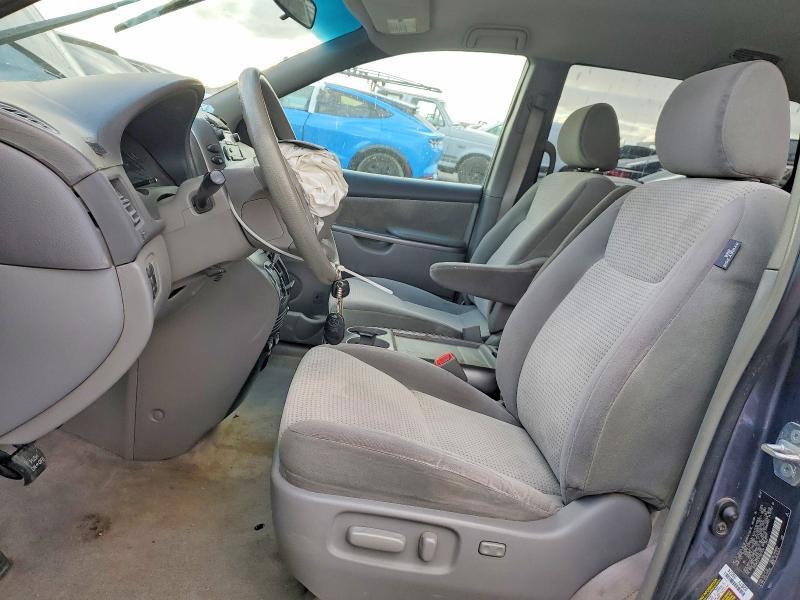2007 TOYOTA SIENNA CE — Фото 7 из 14