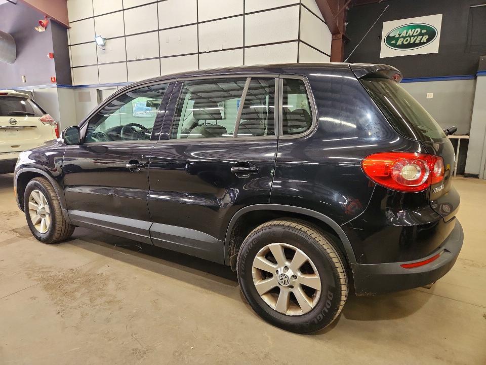 2010 VOLKSWAGEN TIGUAN SE — Фото 2 из 13