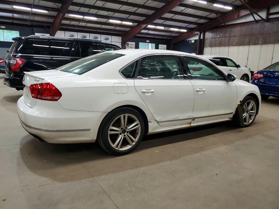 2012 VOLKSWAGEN PASSAT SEL — Фото 3 из 12