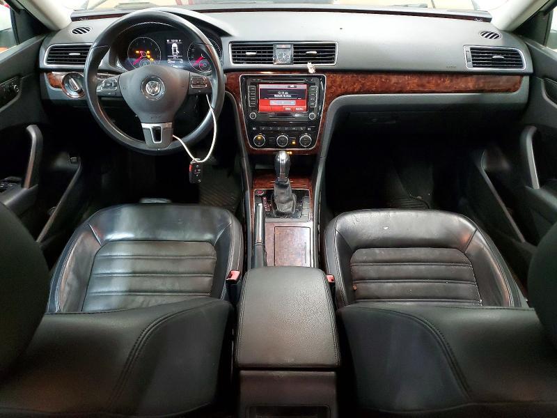 2012 VOLKSWAGEN PASSAT SEL — Фото 8 из 12