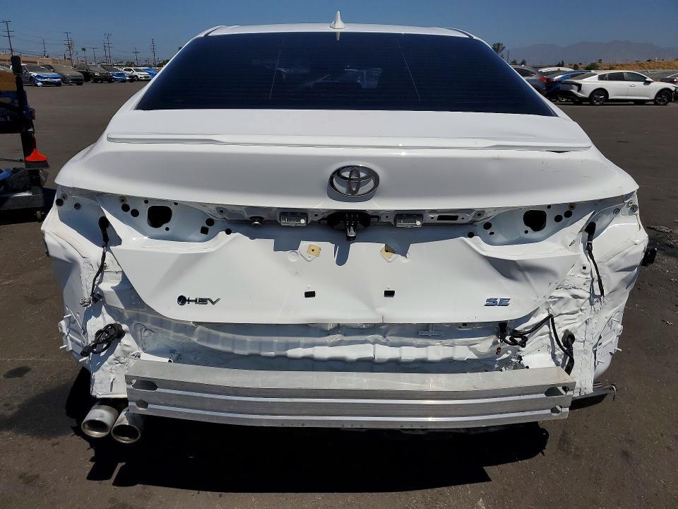2025 TOYOTA CAMRY SE — Фото 6 из 12