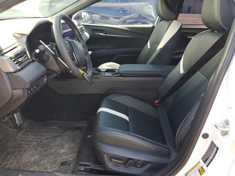 2025 TOYOTA CAMRY SE — Фото 7 из 12