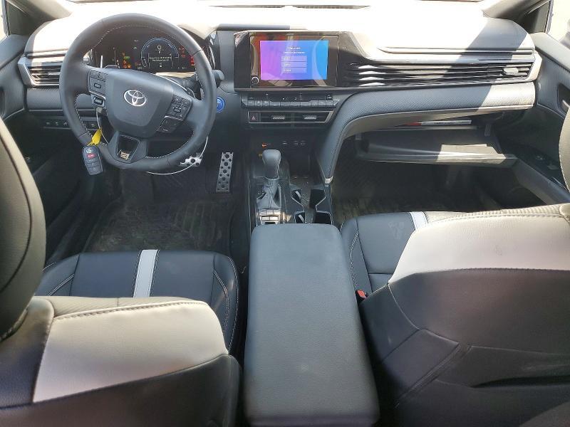 2025 TOYOTA CAMRY SE — Фото 8 из 12