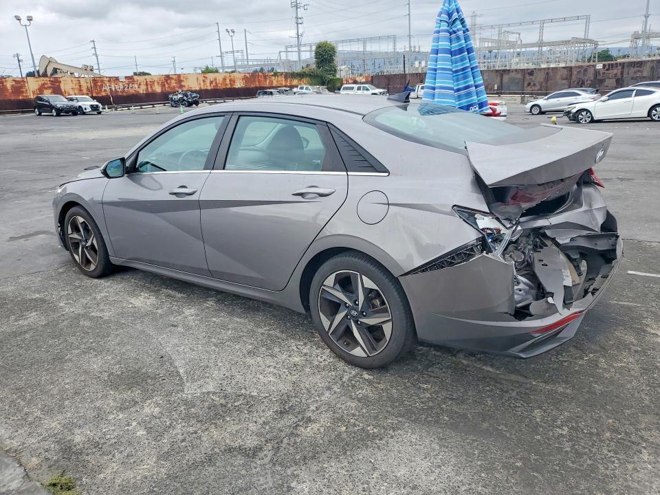 2021 HYUNDAI ELANTRA SEL — Фото 2 из 12