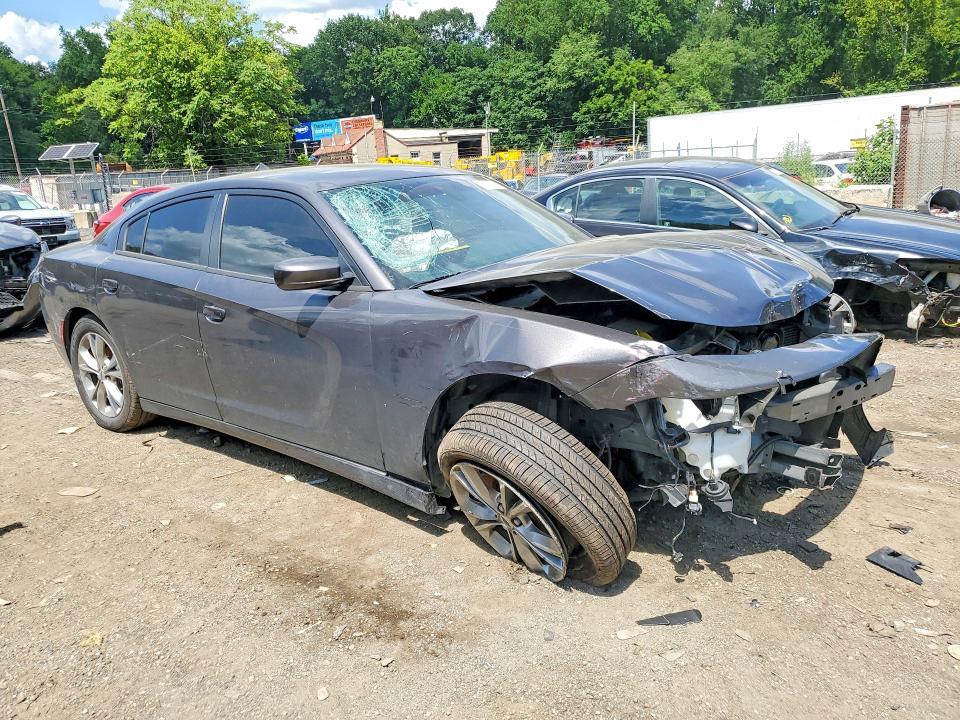 2021 DODGE CHARGER SXT AWD — Фото 4 из 12