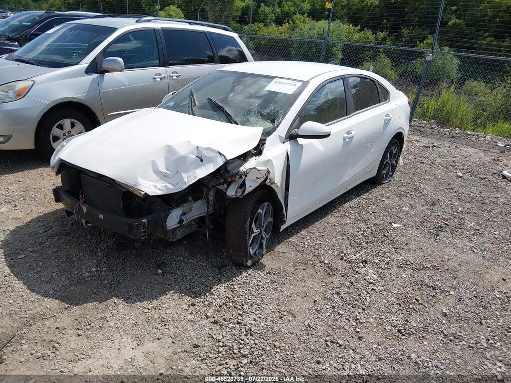 3KPF24AD7ME348565 2021 KIA FORTE photo no. 2