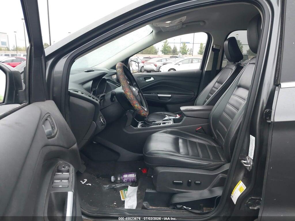 1FMCU0HDXKUA20269 2019 FORD ESCAPE photo no. 5