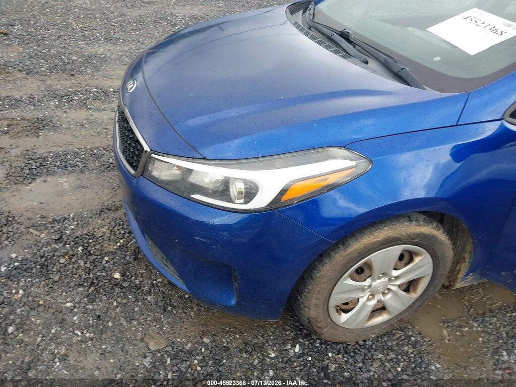 3KPFK4A72HE009809 2017 KIA FORTE photo no. 6