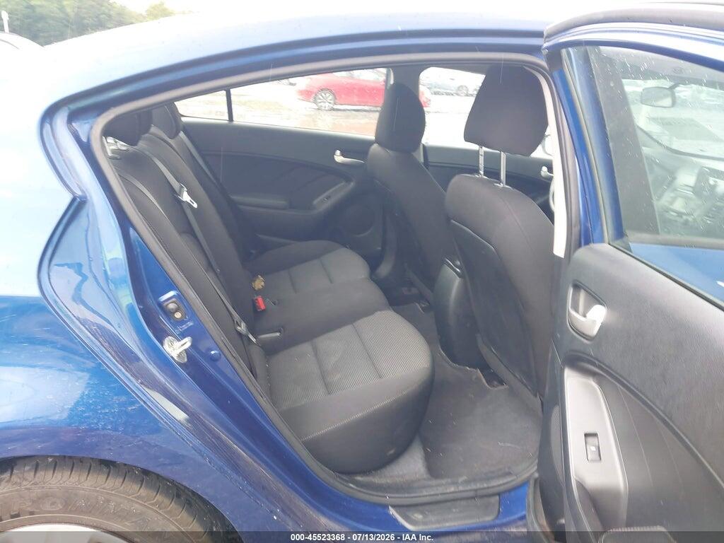 3KPFK4A72HE009809 2017 KIA FORTE photo no. 8