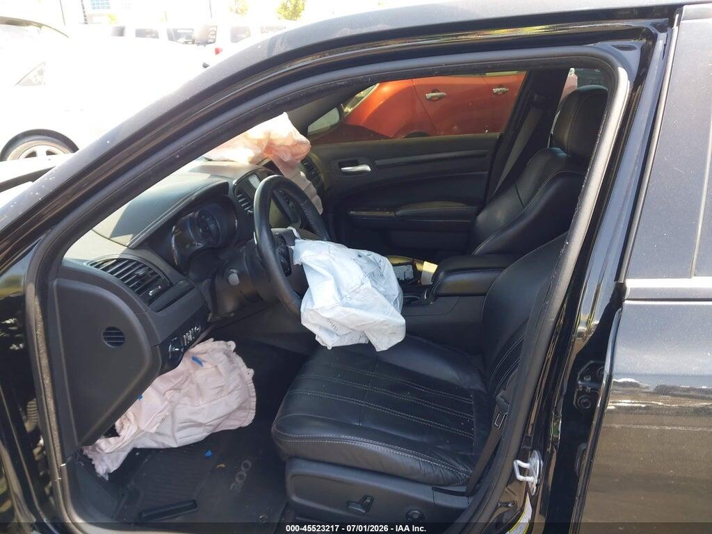 2C3CCABG8GH175840 2016 CHRYSLER 300 photo no. 5