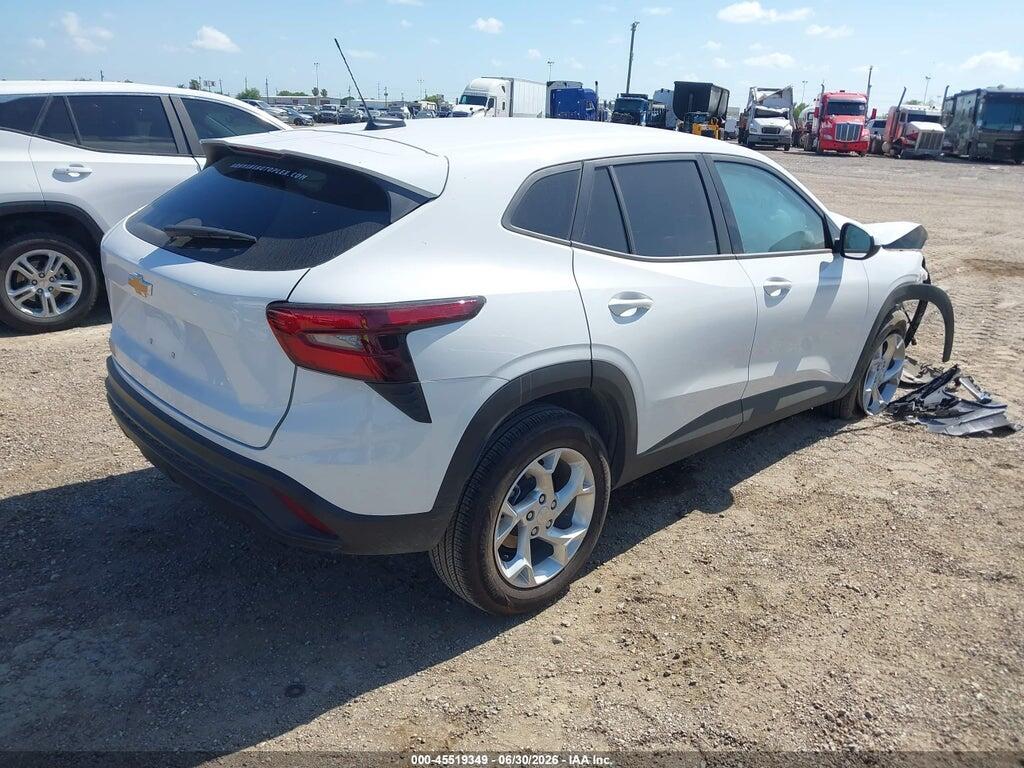 KL77LFEP0TC022028 2026 CHEVROLET TRAX photo no. 4
