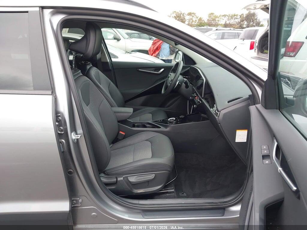 KNDCS3LF3S5251593 2025 KIA NIRO PLUG-IN HYBRID photo no. 5