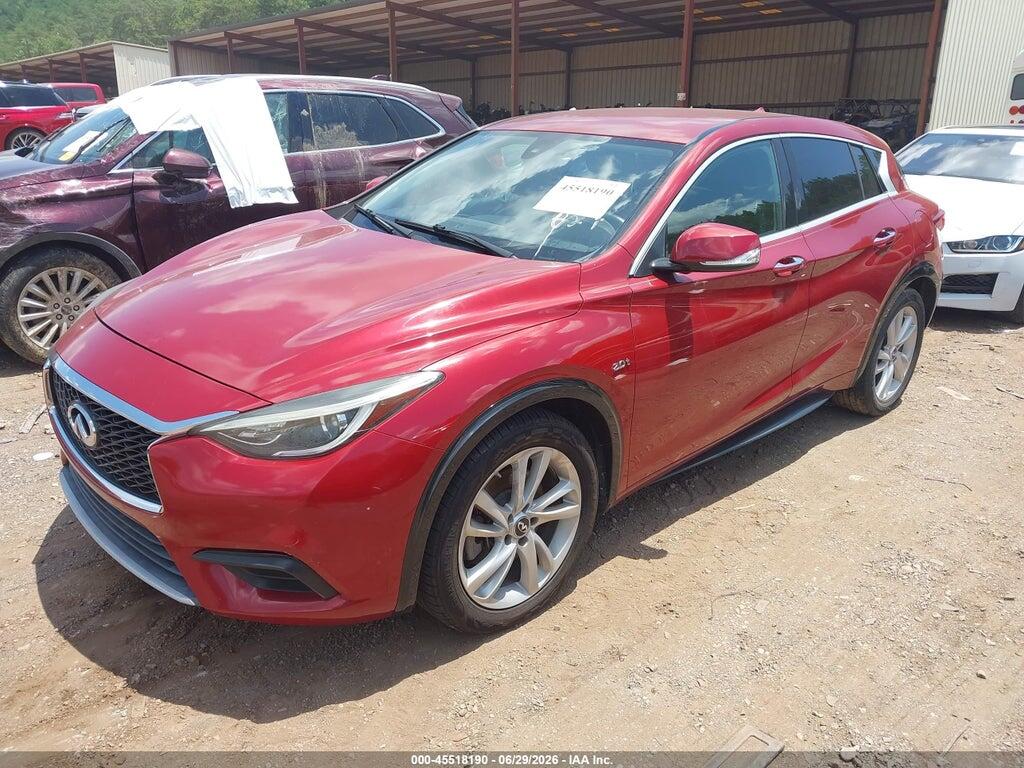 SJKCH5CP0HA033000 2017 INFINITI QX30 photo no. 2